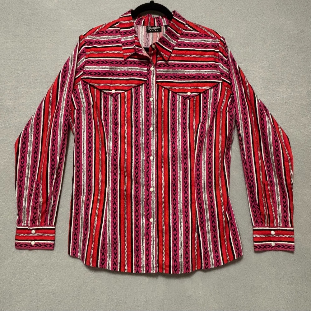 Wrangler Retro Women’s Western Shirt Large Pink Red Aztec Pearl Snap Long Sleeve